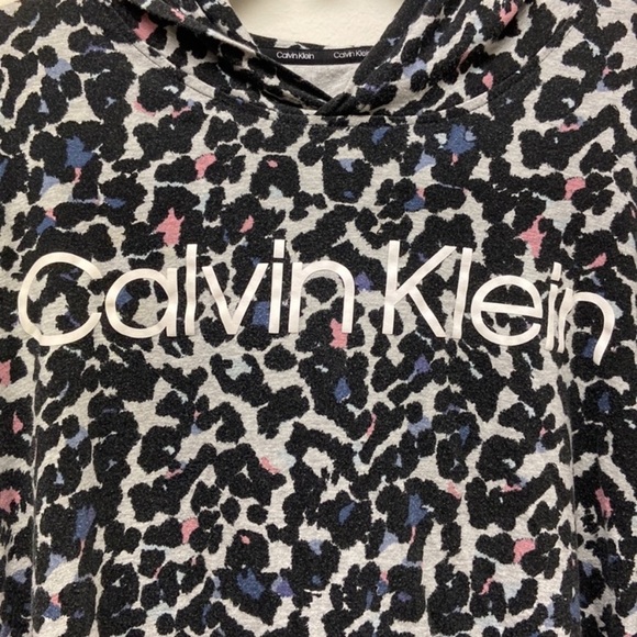 Calvin Klein | Hooded Shirt XL Black/Multi Colored Animal Print Athleisure - Picture 9 of 11